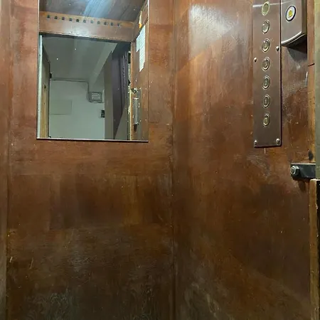 Vintage Centre 아파트 소피아